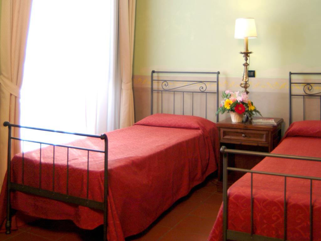 Bed and Breakfast Domus Sessoriana à Rome Extérieur photo