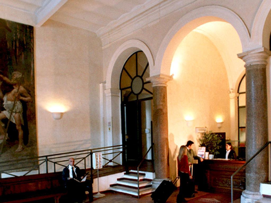 Bed and Breakfast Domus Sessoriana à Rome Extérieur photo