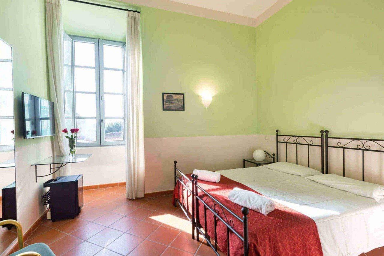 Bed and Breakfast Domus Sessoriana à Rome Extérieur photo