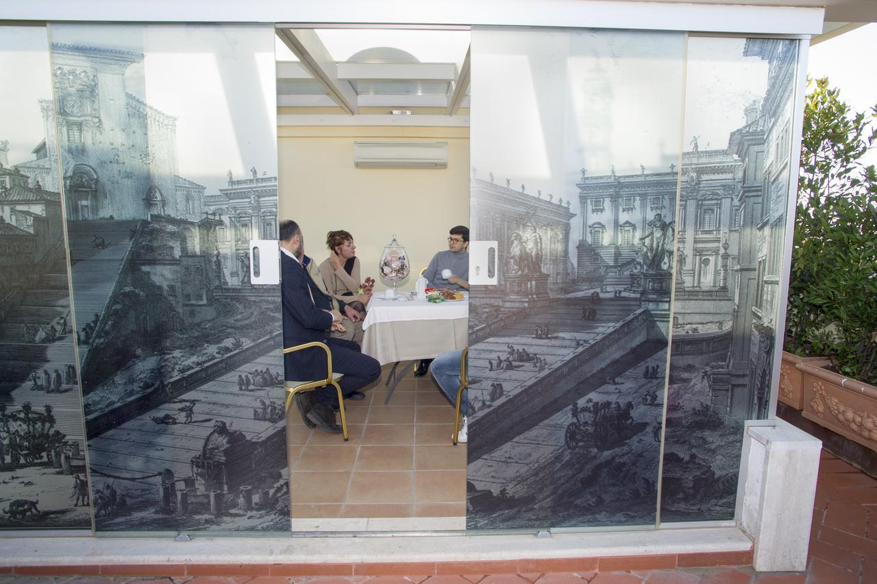 Bed and Breakfast Domus Sessoriana à Rome Extérieur photo