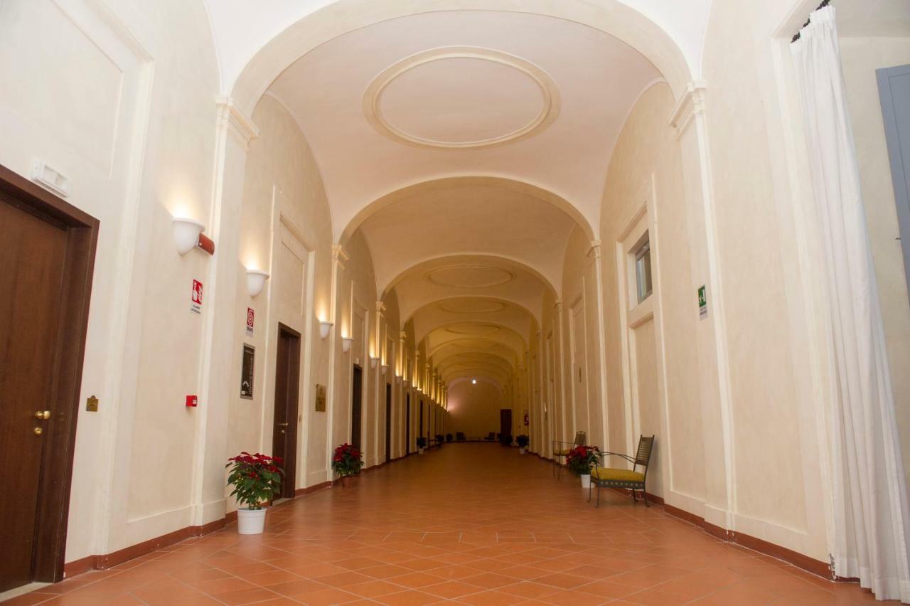 Bed and Breakfast Domus Sessoriana à Rome Extérieur photo