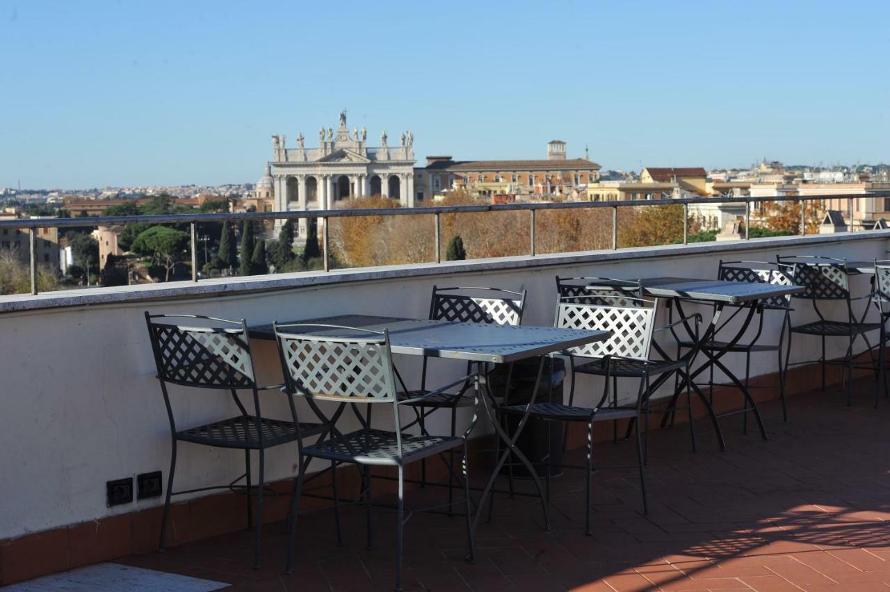 Bed and Breakfast Domus Sessoriana à Rome Extérieur photo