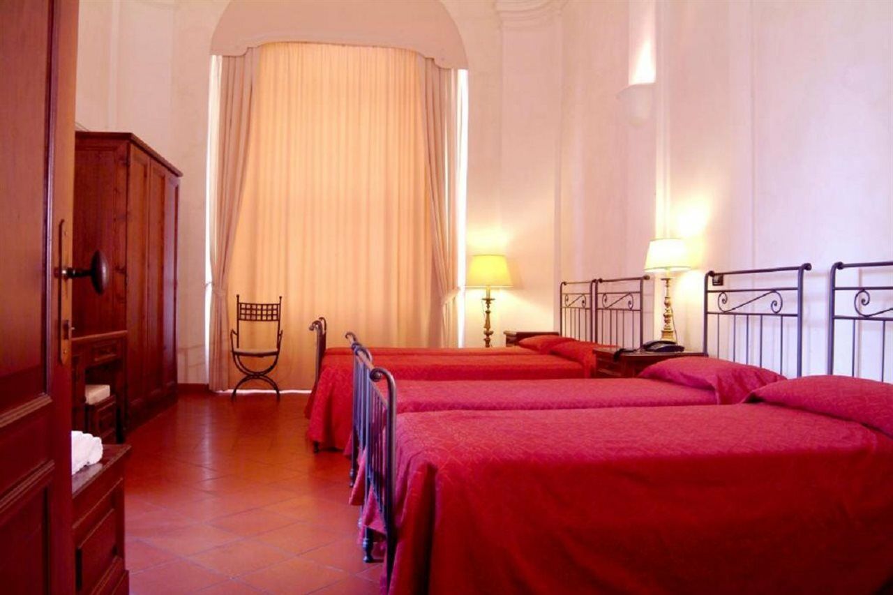 Bed and Breakfast Domus Sessoriana à Rome Extérieur photo